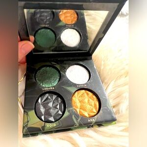 Linda hallberg enchanted mysteries eyeshadow palette